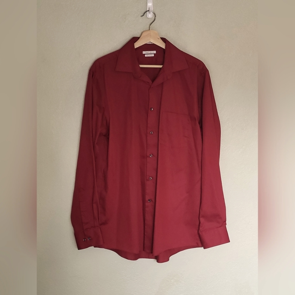 Van Heusen men's dress shirt